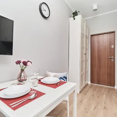 Museum Square By Renters *