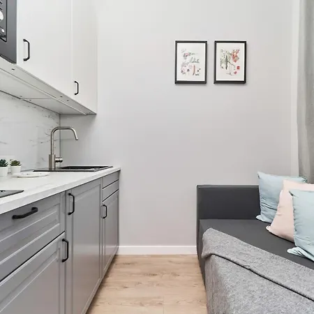 Museum Square By Renters *